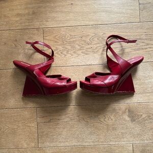 SKY cherry red size 11 platform sandal